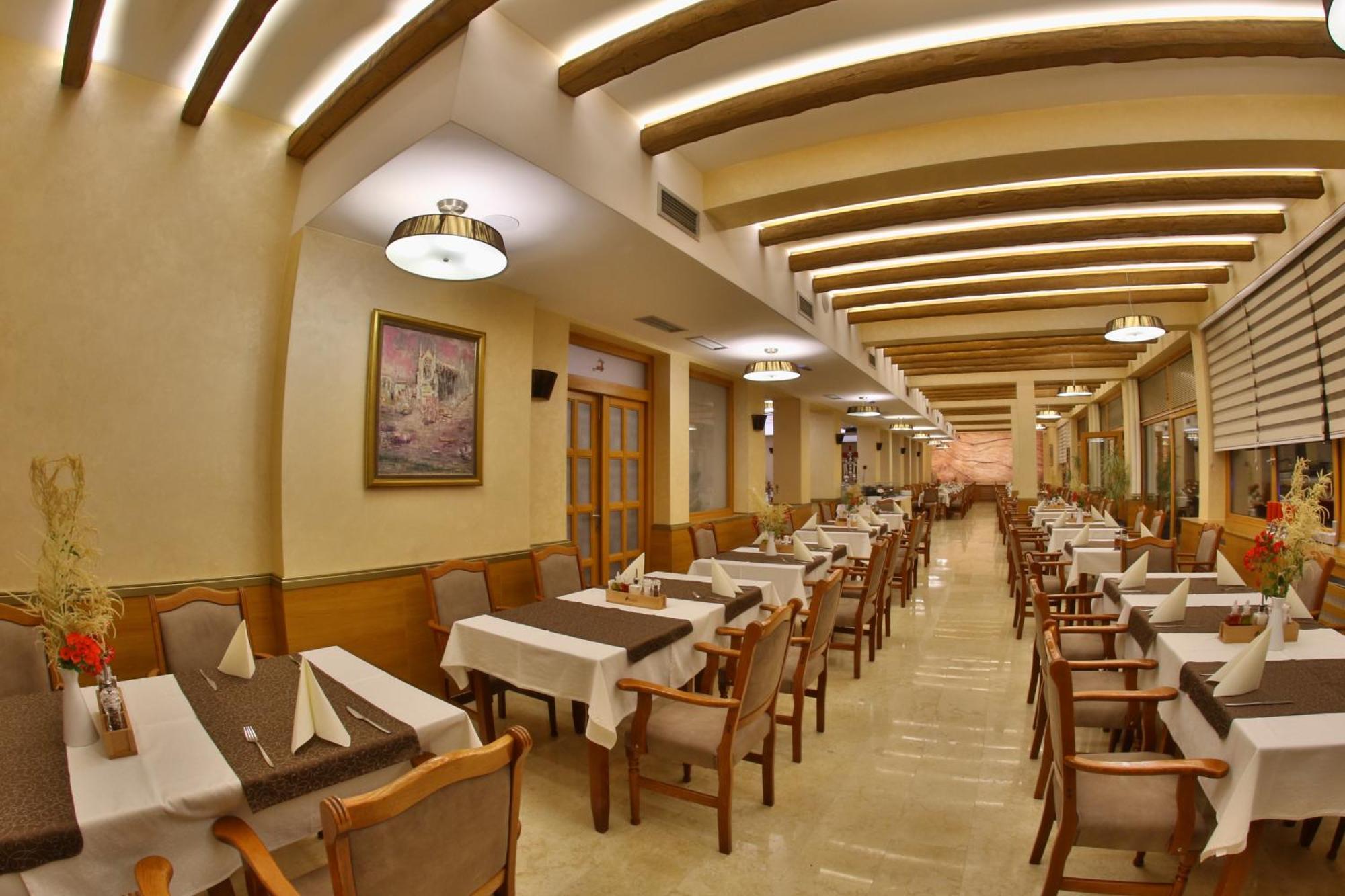 Hotel Olimp Zlatibor Buitenkant foto
